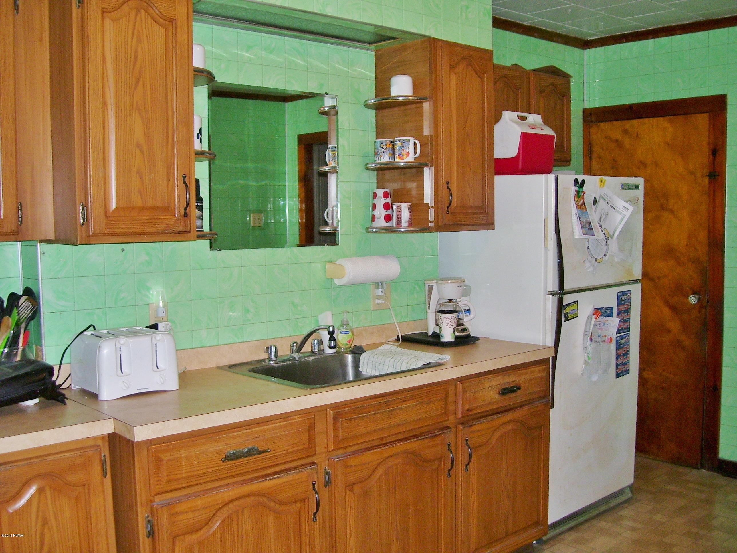 11 Old State Road Hawley, PA 18428 - Photo 16 of 34 Kitchen