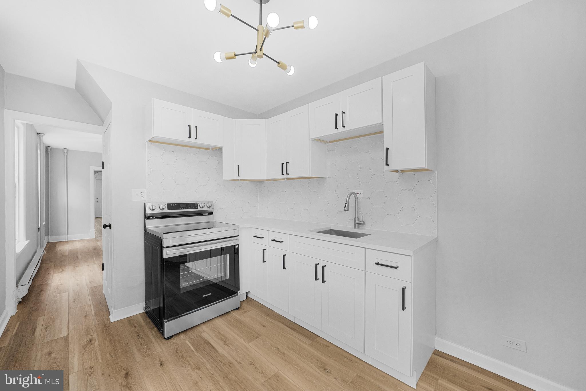1034 Washington Street Reading, PA 19601 - Photo 11 of 40