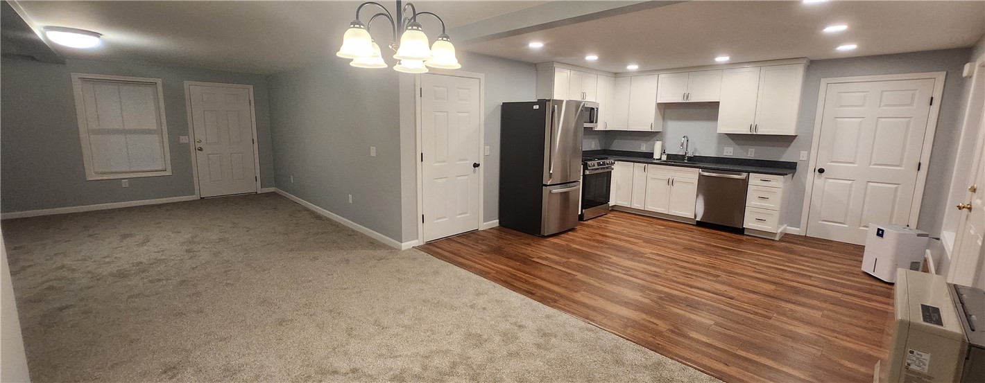 91 Danielson Pike Foster, RI 02825 - Photo 7 of 32