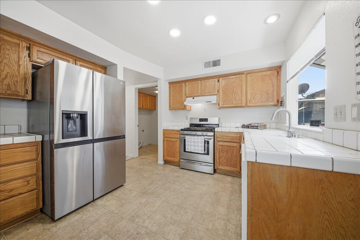 8317 Bramble Bush Circle Antelope, CA 95843 - Photo 12 of 34