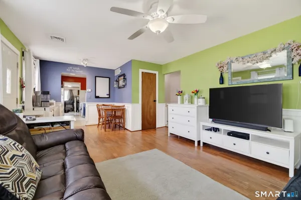 $275,500 | 11 Carol Court, Groton, CT 06340