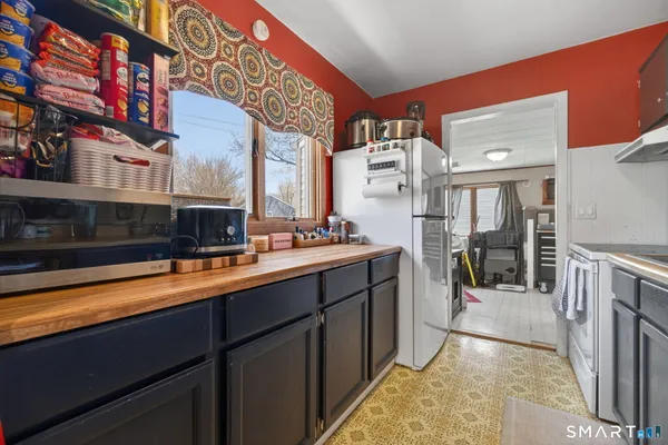 $275,500 | 11 Carol Court, Groton, CT 06340