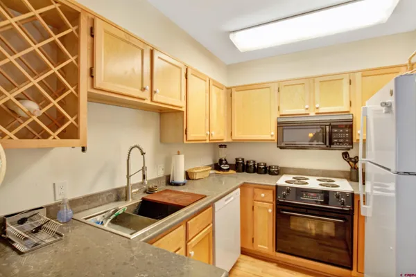$489,000 | 34511 Highway 550, Unit 117, Durango, CO 81301