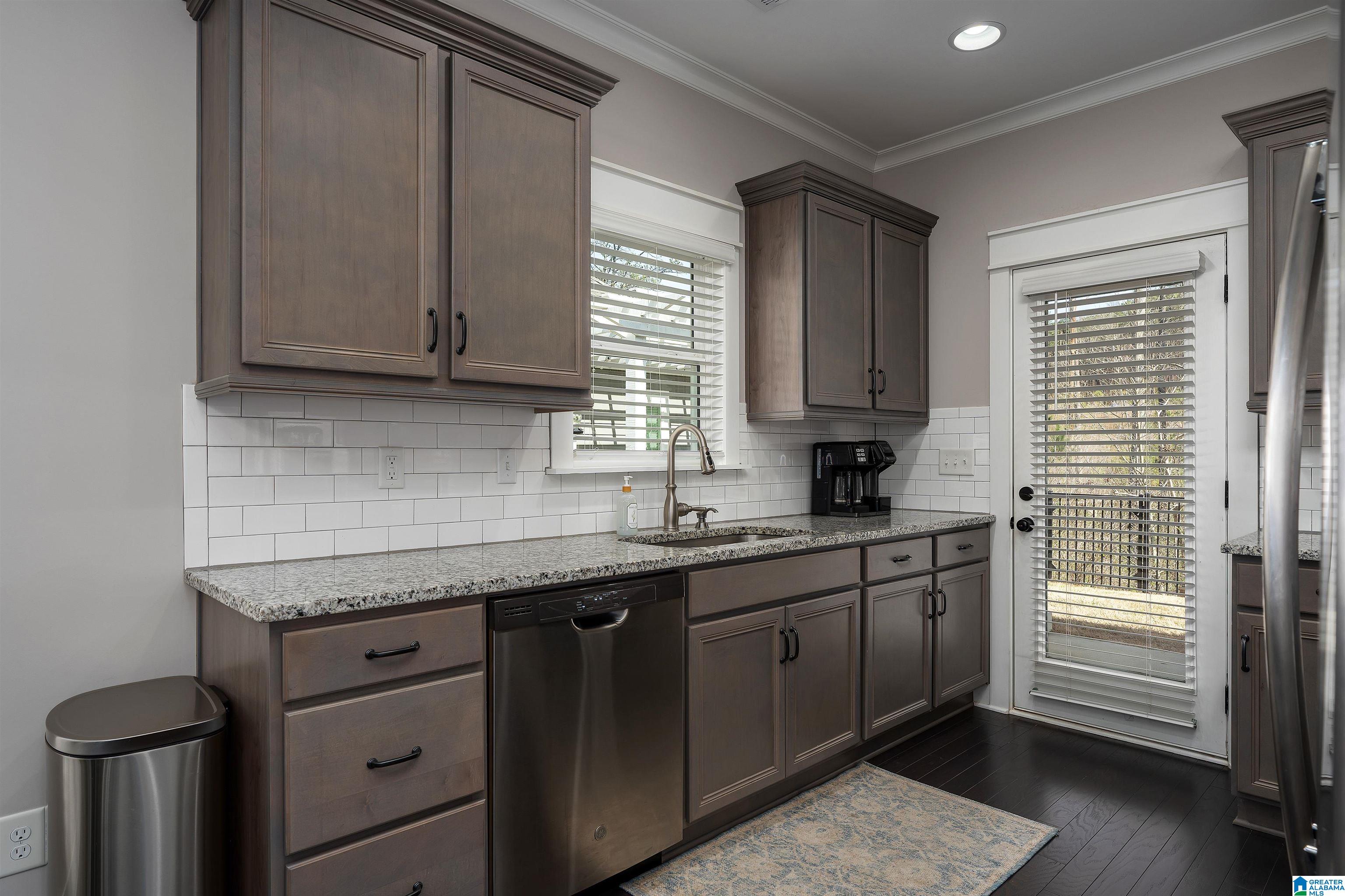 1429 Valley Trace Birmingham, AL 35210 - Photo 14 of 31
