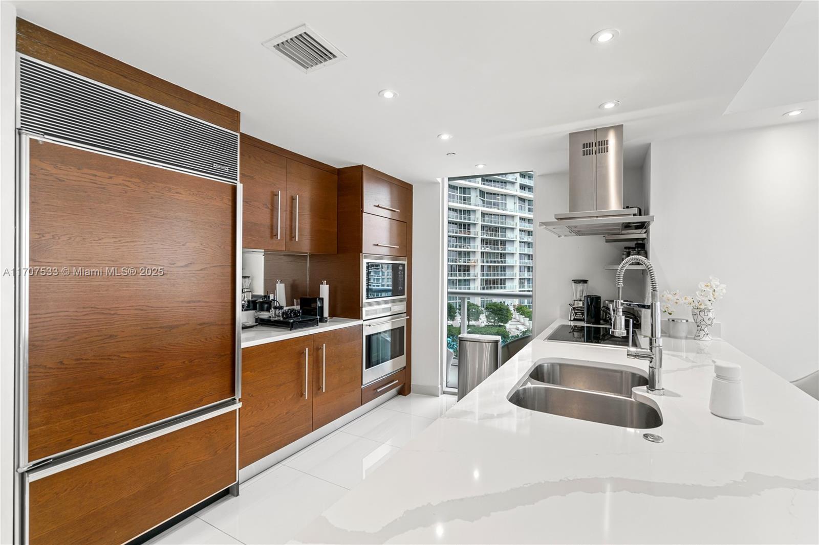 495 Brickell Avenue, Unit 1702 Miami, FL 33131 - Photo 16 of 61