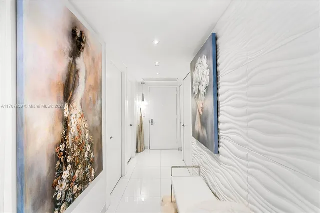 $1,450,000 | 495 Brickell Avenue, Unit 1702, Miami, FL 33131