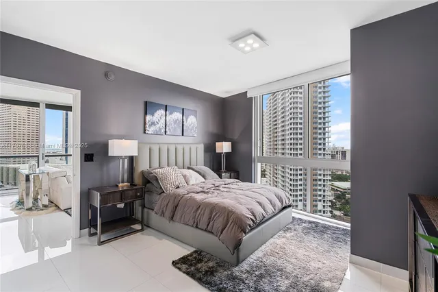 $1,450,000 | 495 Brickell Avenue, Unit 1702, Miami, FL 33131