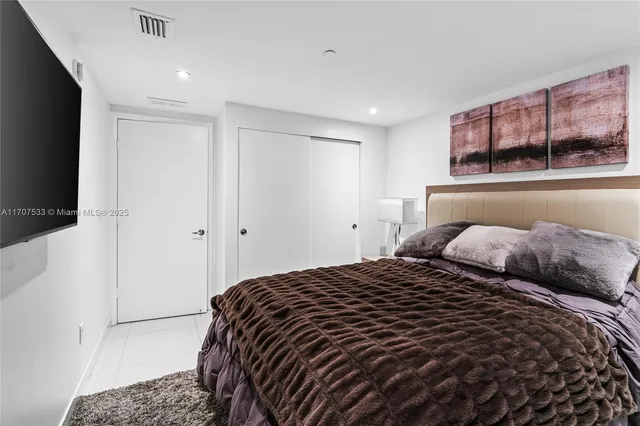 $1,450,000 | 495 Brickell Avenue, Unit 1702, Miami, FL 33131