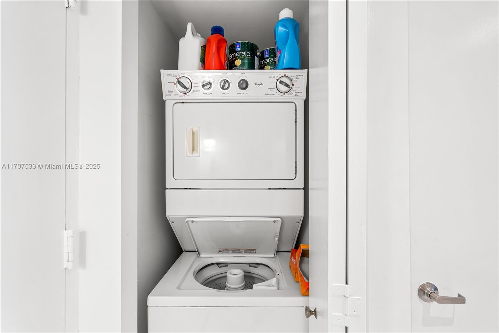 495 Brickell Avenue, Unit 1702 Miami, FL 33131 - Photo 47 of 61