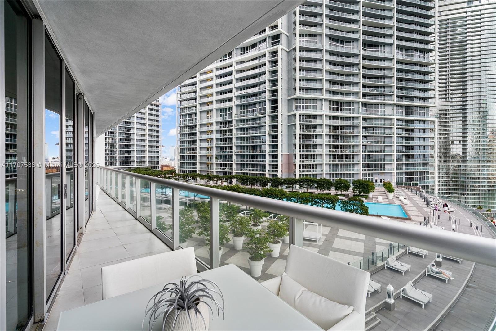 495 Brickell Avenue, Unit 1702 Miami, FL 33131 - Photo 53 of 61