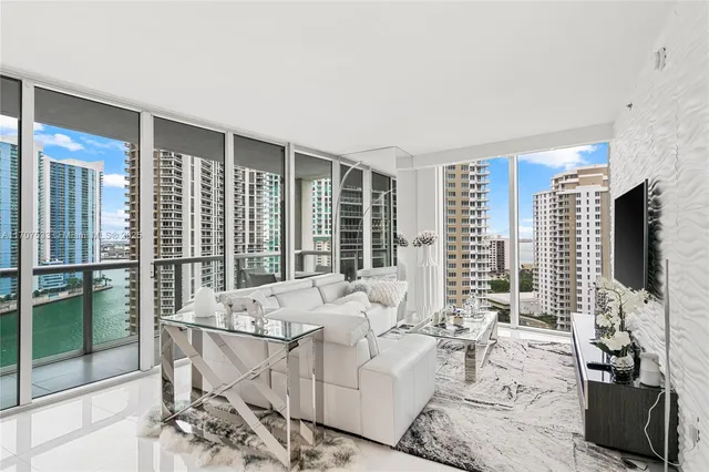 $1,450,000 | 495 Brickell Avenue, Unit 1702, Miami, FL 33131