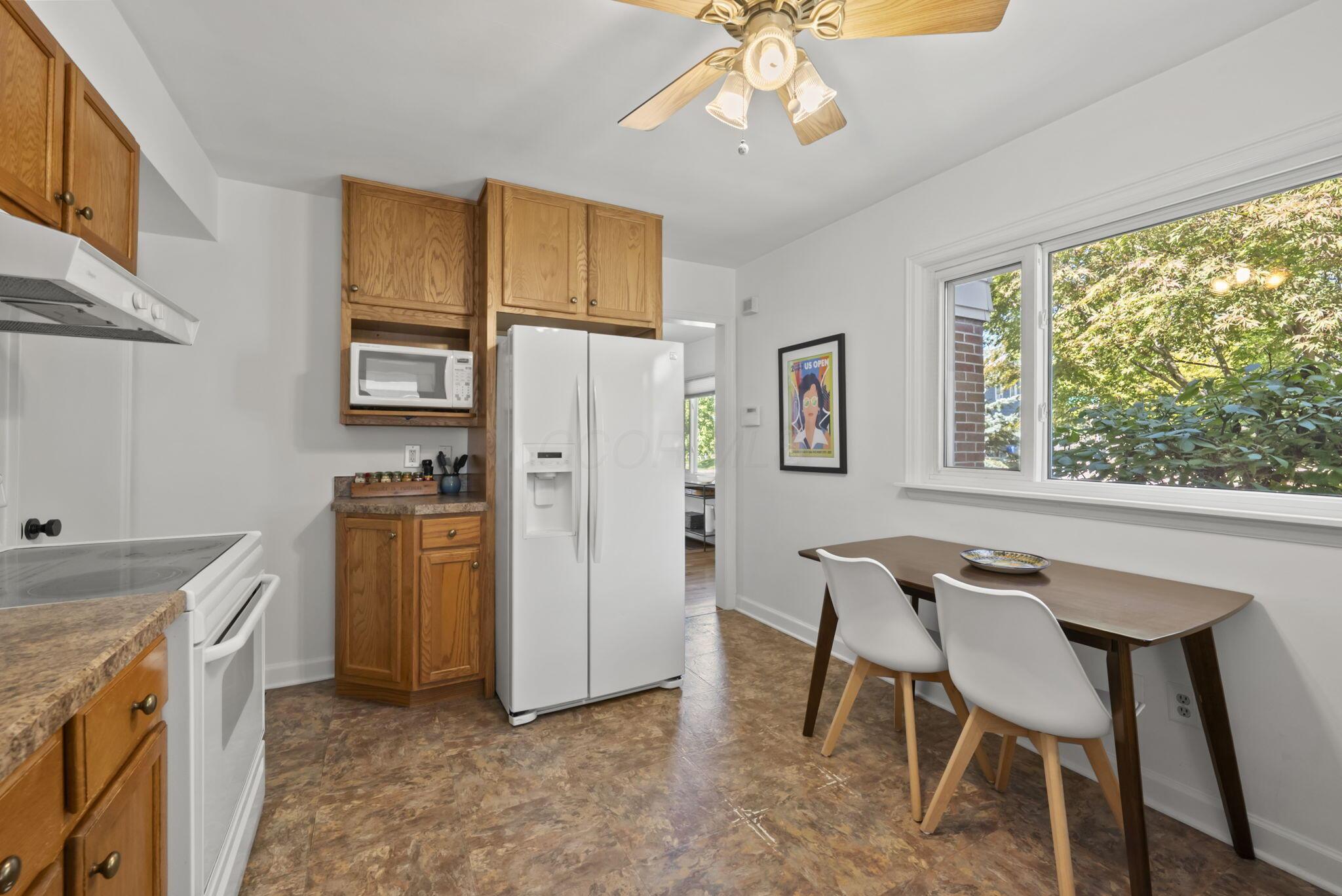 153 Chase Road Columbus, OH 43214 - Photo 4 of 34 Kitchen