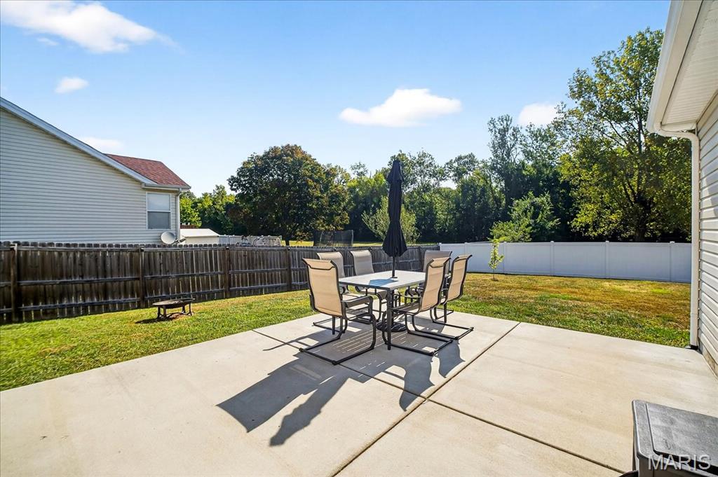 1007 Park Charles Boulevard South St. Peters, MO 63376 - Photo 33 of 44