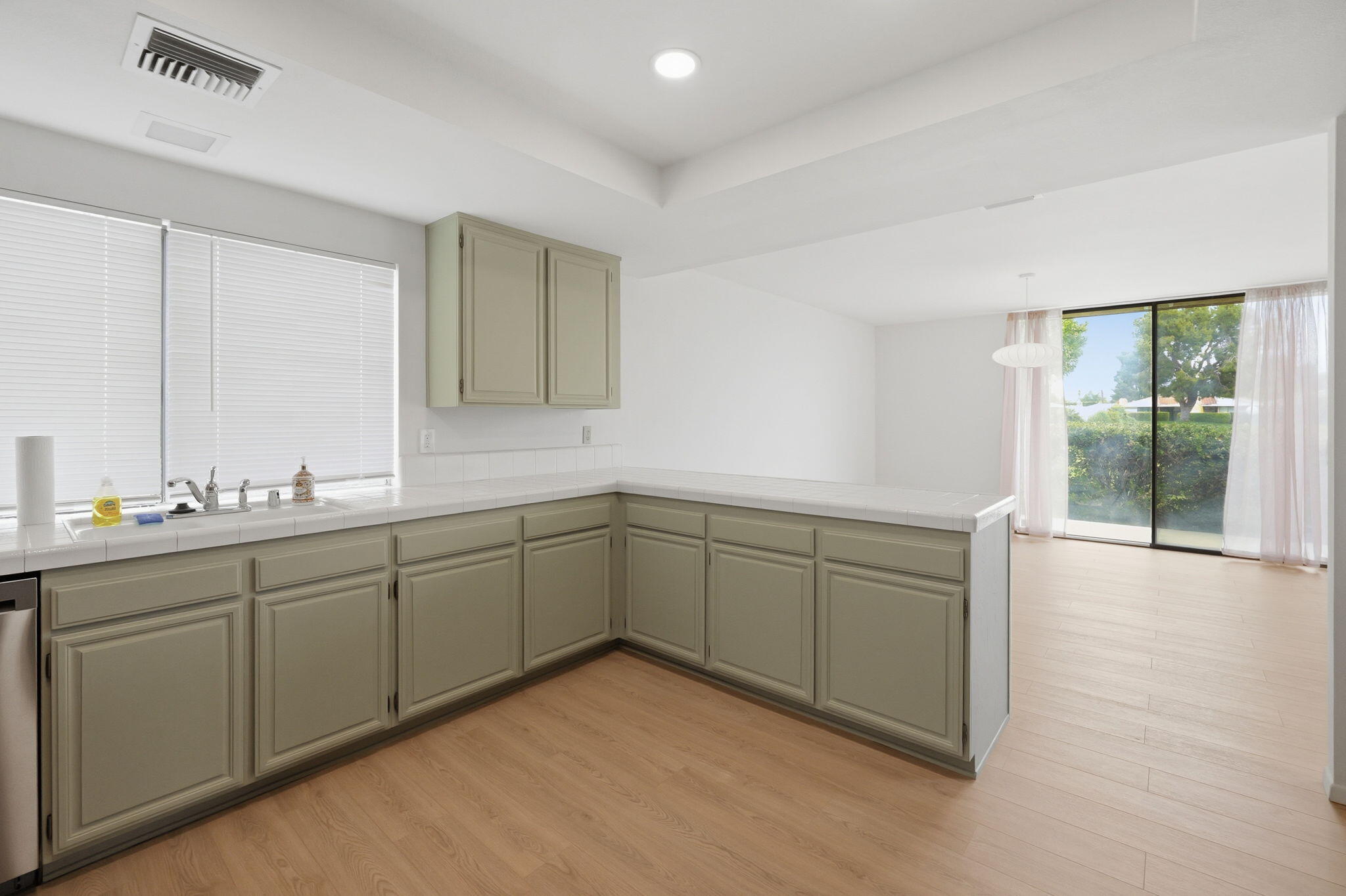 72460 Rodeo Way Rancho Mirage, CA 92270 - Photo 11 of 31 10-web-or-mls-P1189266 Jordan Hernandez