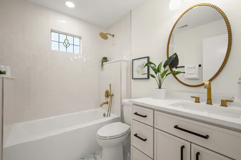 $689,999 | 404 Bittern Drive, Buda, TX 78610