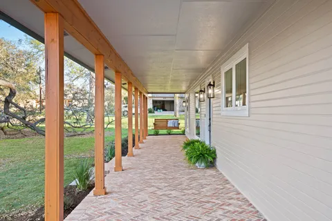 $689,999 | 404 Bittern Drive, Buda, TX 78610