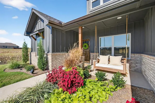 $337,900 | 4113 Hummingbird Drive, Sherman, TX 75092