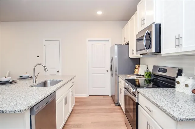 $2,500 | 1202 Sugarloaf Run Drive, Lawrenceville, GA 30044