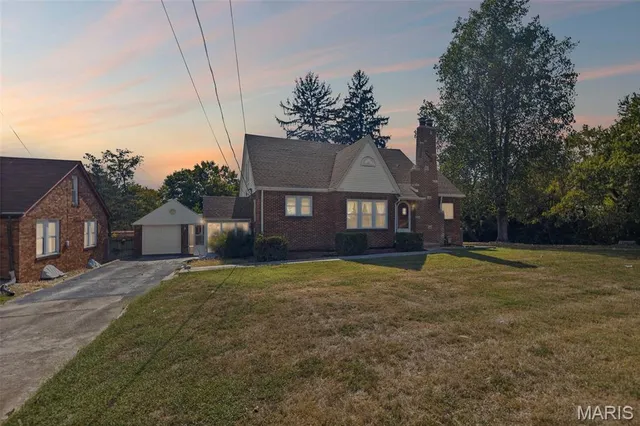 $244,900 | 304 South Belt West, Belleville, IL 62220