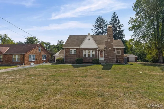 $244,900 | 304 South Belt West, Belleville, IL 62220