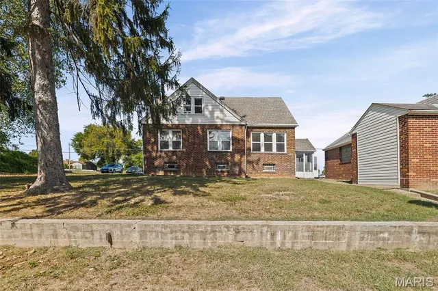 $244,900 | 304 South Belt West, Belleville, IL 62220