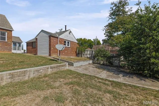 $244,900 | 304 South Belt West, Belleville, IL 62220