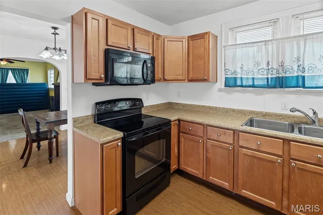 $244,900 | 304 South Belt West, Belleville, IL 62220