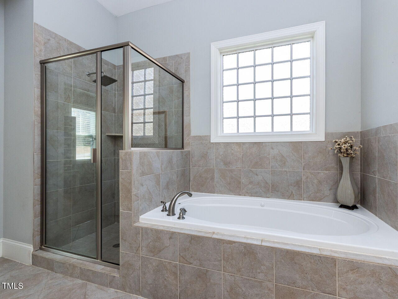 1108 Kalworth Road Wake Forest, NC 27587 - Photo 22 of 52 021-1280x960-primary-bathroom