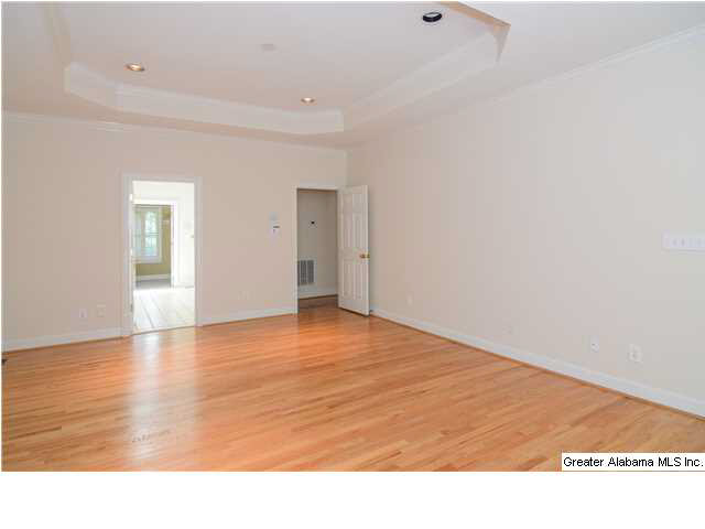 2052 Magnolia Ridge Birmingham, AL 35243 - Photo 17 of 32