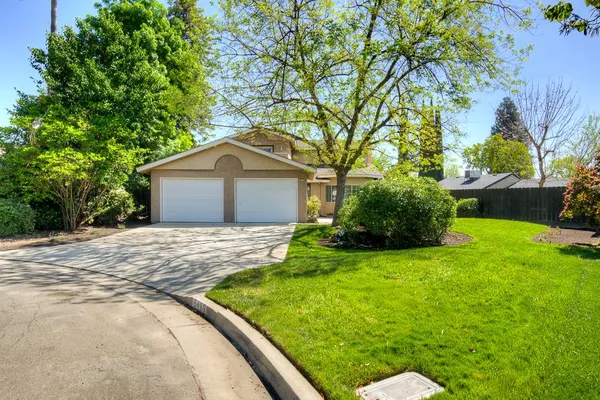 $399,950 | 5415 West Stuart Avenue, Fresno, CA 93722