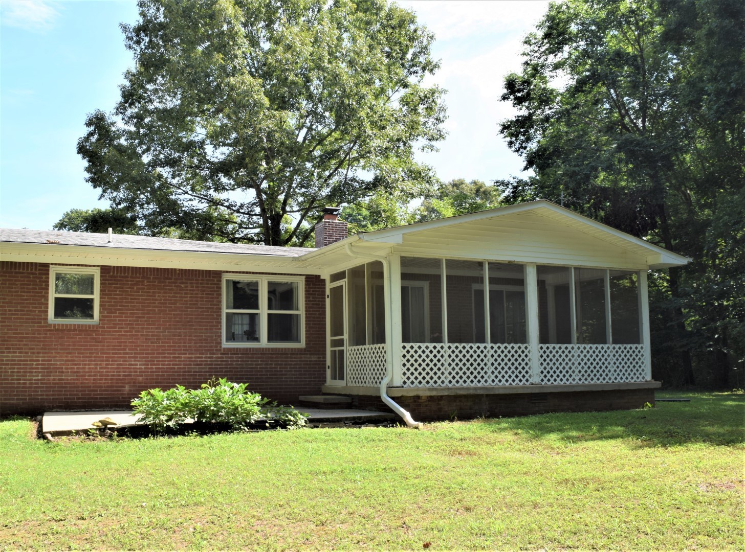 71 St Mary Road Loretto, TN 38469 - Photo 7 of 40
