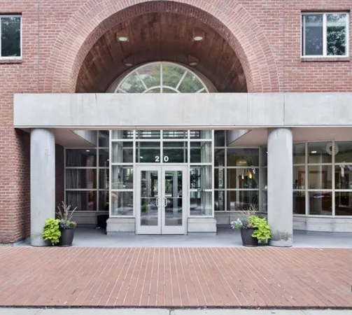 $3,400 | 20 Webster Street, Unit 405, Brookline, MA 02446