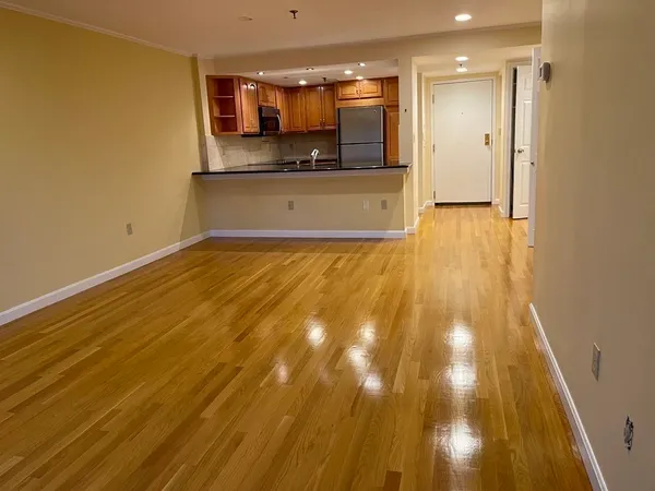 $3,400 | 20 Webster Street, Unit 405, Brookline, MA 02446