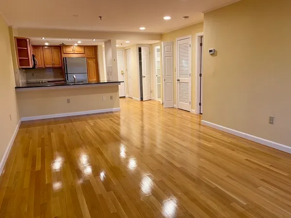 $3,400 | 20 Webster Street, Unit 405, Brookline, MA 02446