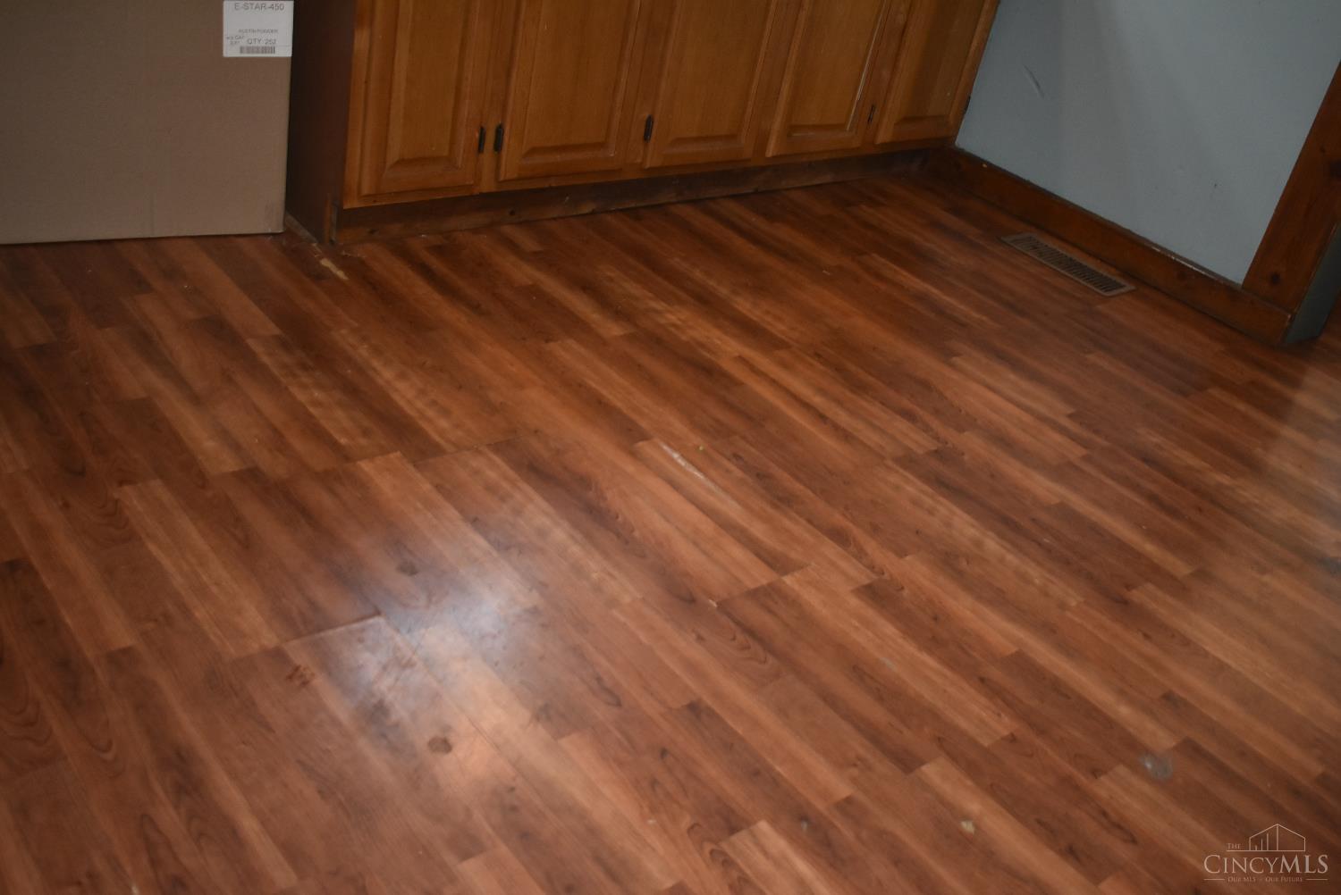 374 Exline Road Wellston, OH 45692 - Photo 32 of 33 Kitchen flooring