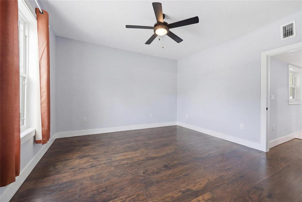 403 Northeast 9th Street Gainesville, FL 32601 - Photo 23 of 62