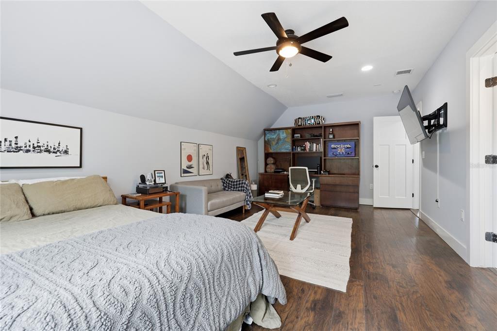 403 Northeast 9th Street Gainesville, FL 32601 - Photo 35 of 62