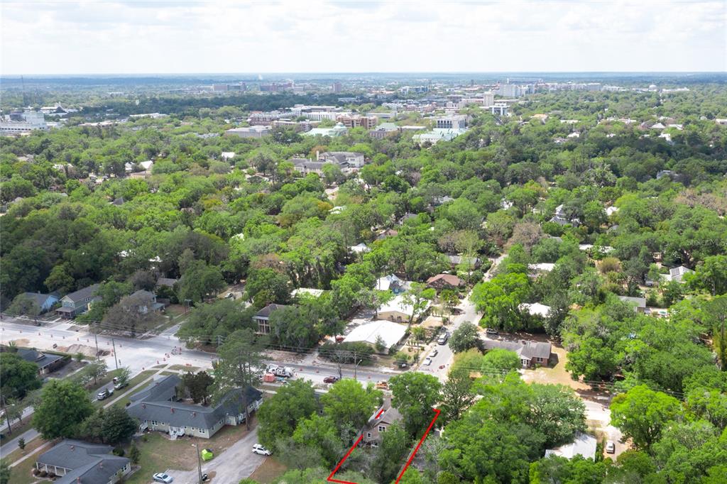 403 Northeast 9th Street Gainesville, FL 32601 - Photo 60 of 62 an aerial view of multiple house
