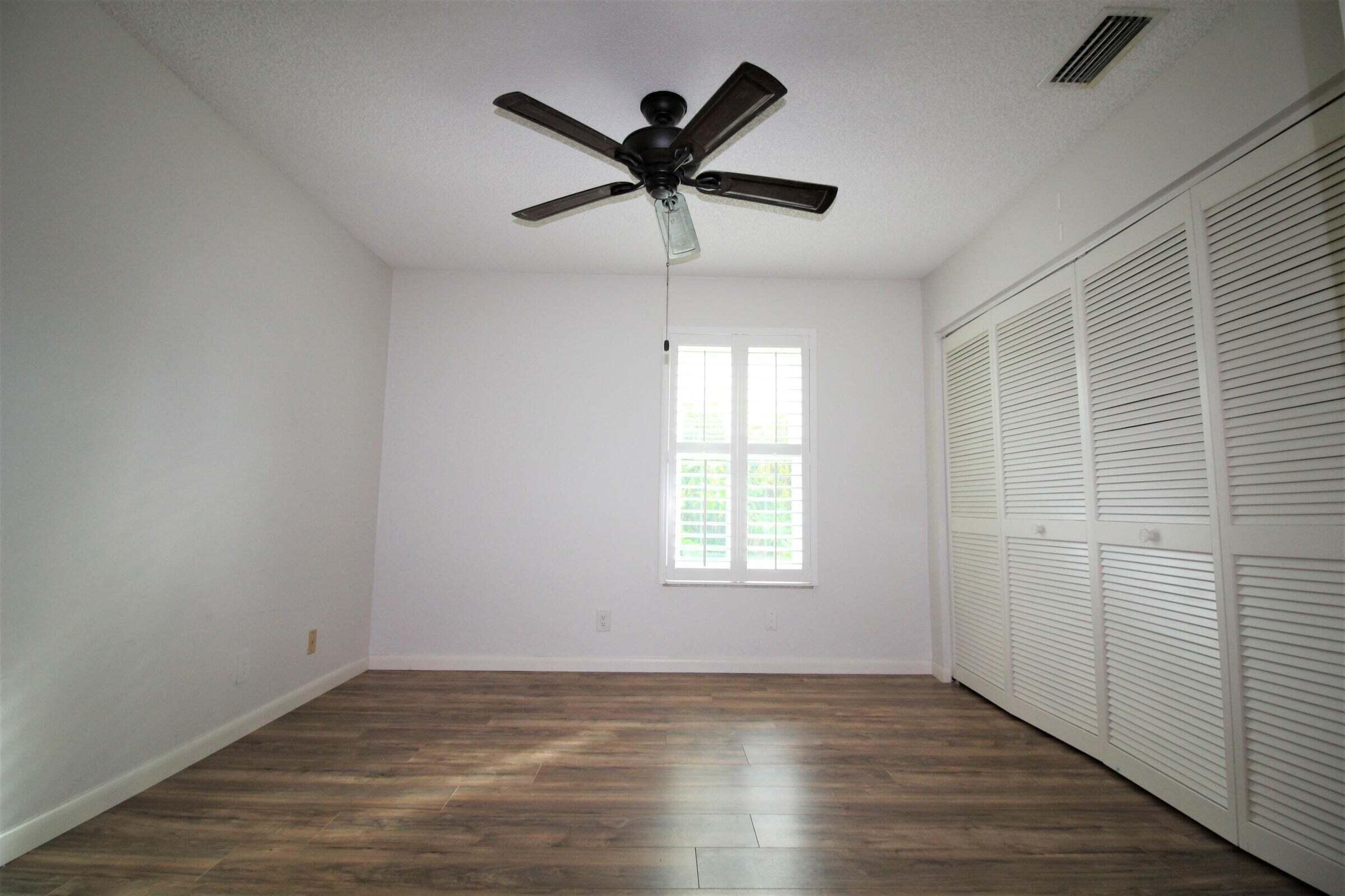 375 Sequoia Lane Boca Raton, FL 33487 - Photo 18 of 28 375 bedroom