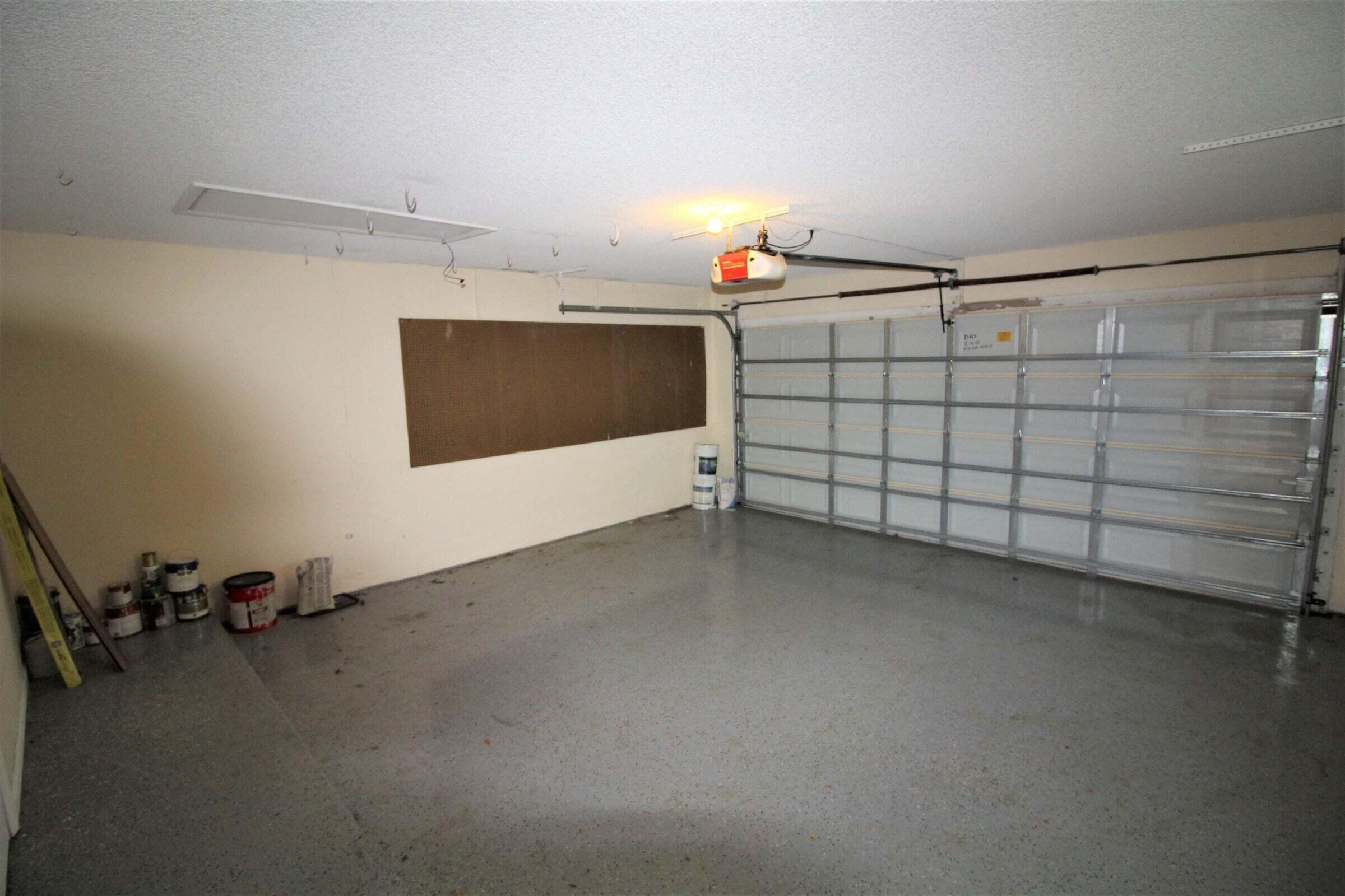 375 Sequoia Lane Boca Raton, FL 33487 - Photo 19 of 28 375 garage