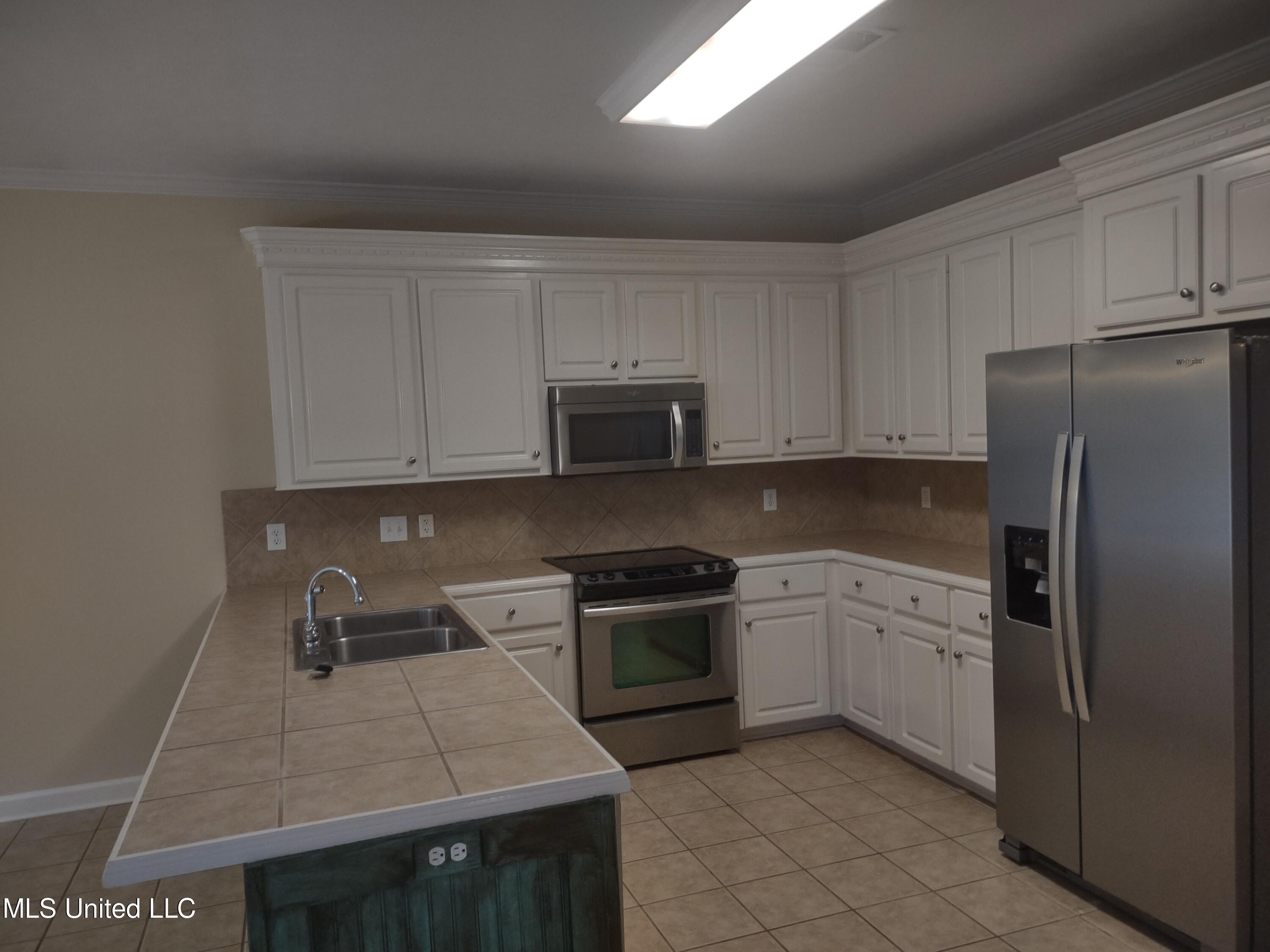 902 Glen Cove Madison, MS 39110 - Photo 5 of 23 4