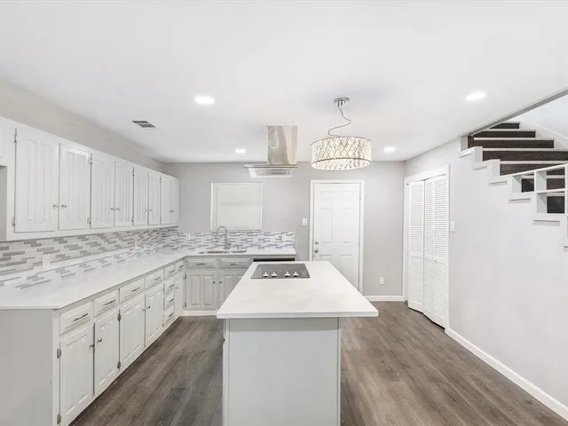 $3,250 | 2438 Lea Crest Drive, Dallas, TX 75216