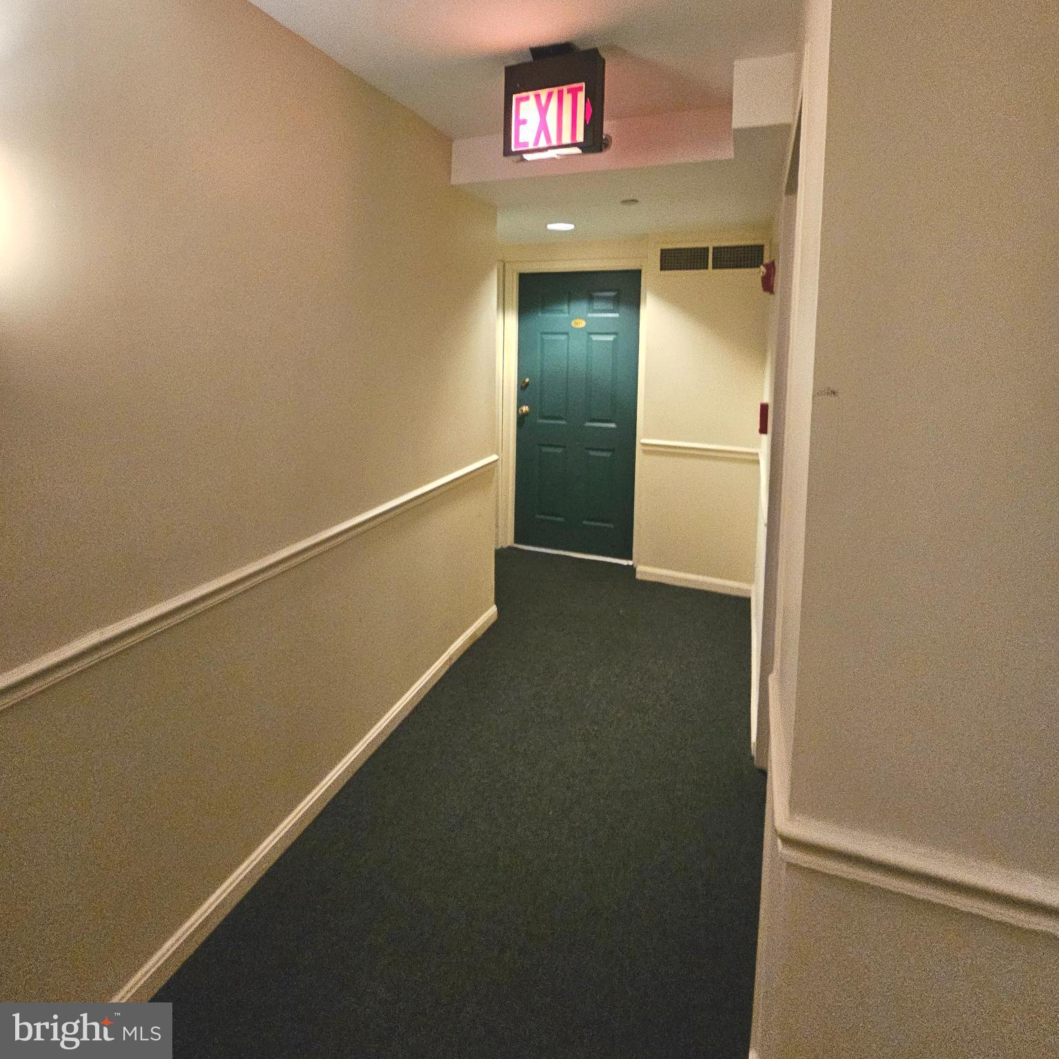 505 East Braddock Road, Unit 608 Alexandria, VA 22314 - Photo 4 of 15 a view of a hallway