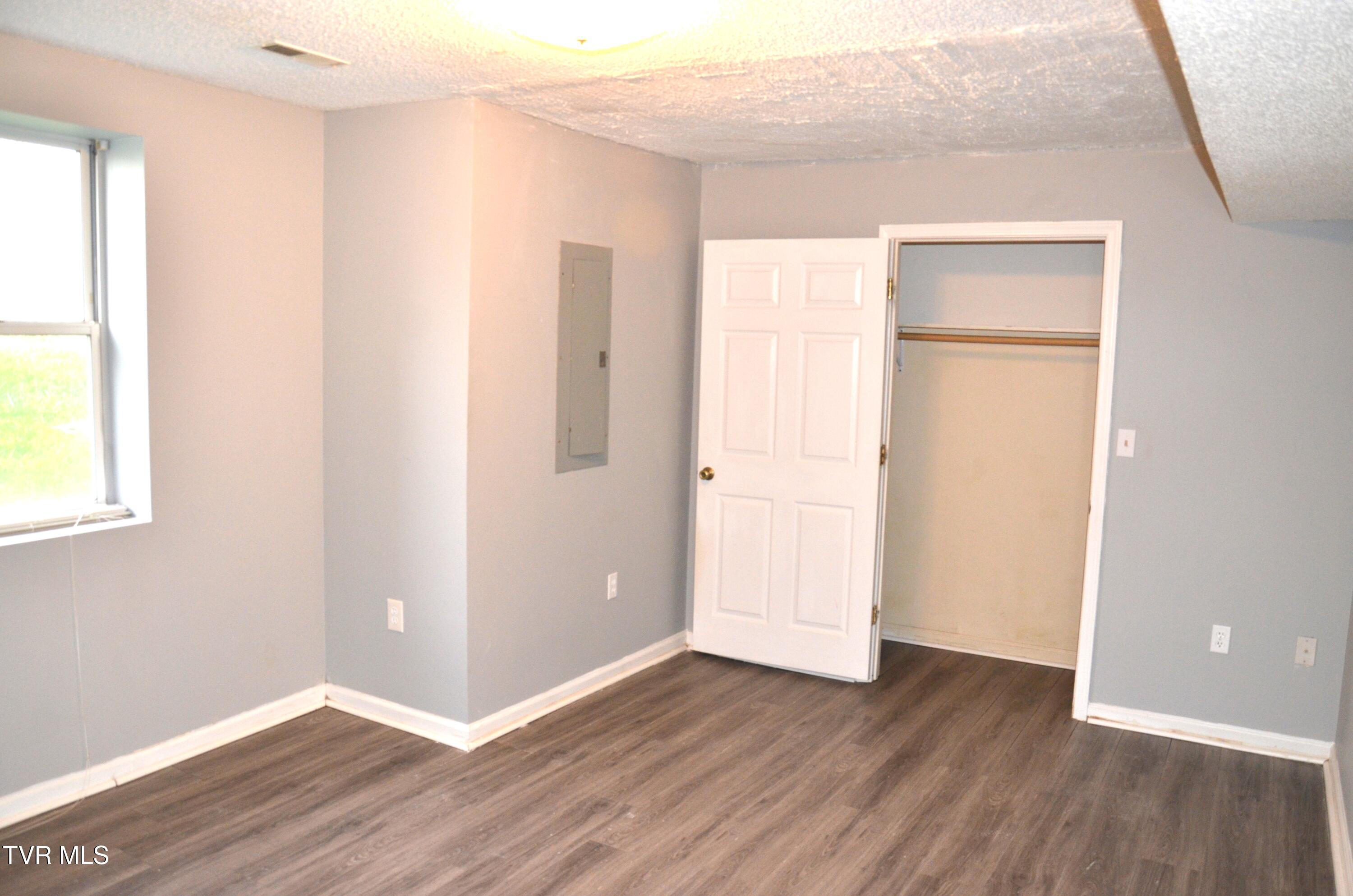 214 East Ravine Road, Unit 11 Kingsport, TN 37660 - Photo 16 of 18 DSC_0657