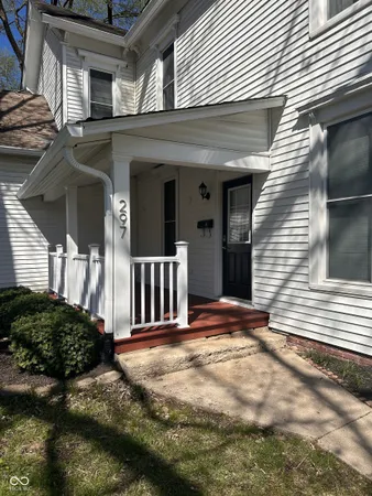 $1,300 | 297 North 9th Street, Unit 2, Noblesville, IN 46060
