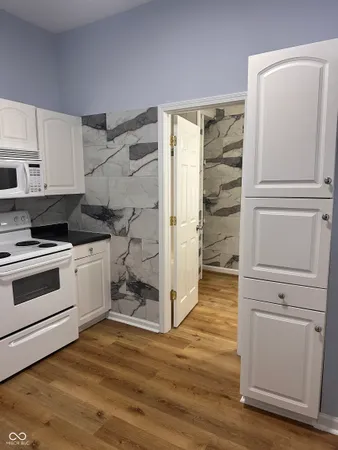 $1,300 | 297 North 9th Street, Unit 2, Noblesville, IN 46060