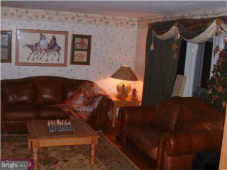 11 Roslyn Road Hamilton, NJ 08610 - Photo 5 of 6 Gallery Image 5