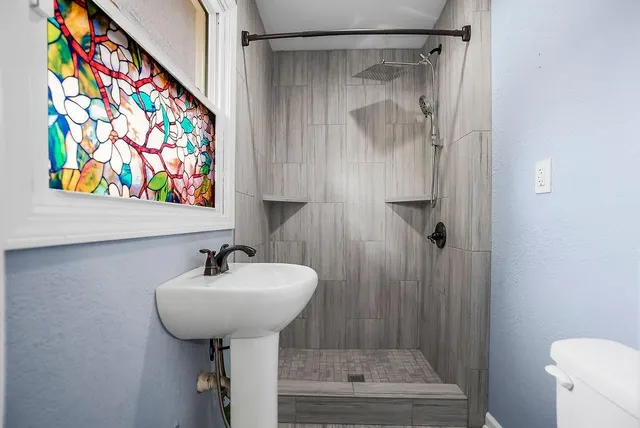 $285,500 | 2535 Malone Drive, Kansas City, KS 66104