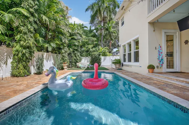 $14,000 | 1115 Southeast 5th Court, Fort Lauderdale, FL 33301