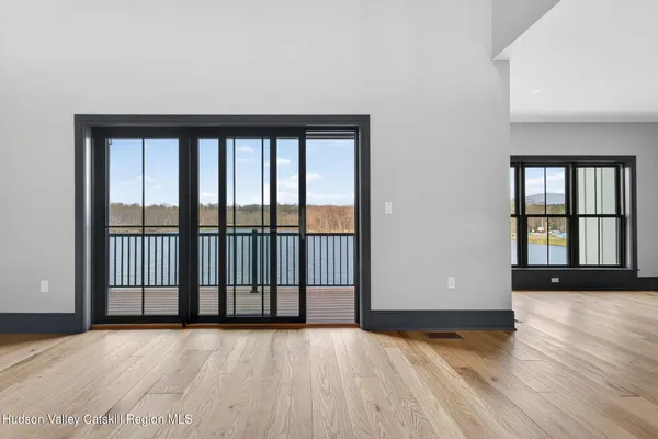 $925,000 | 16 Icehouse Drive, Saugerties, NY 12477